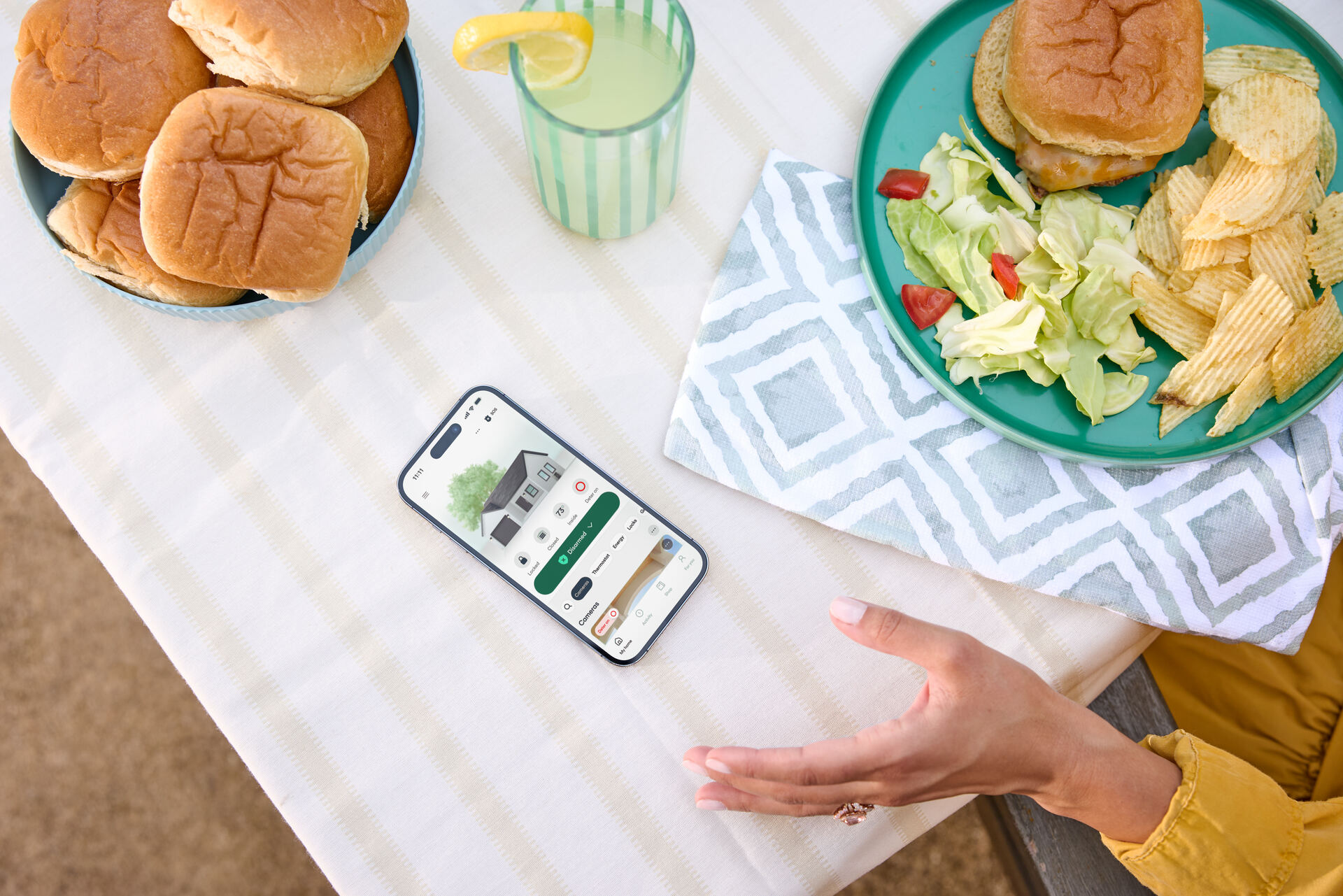 App VIVA smart home outdoor